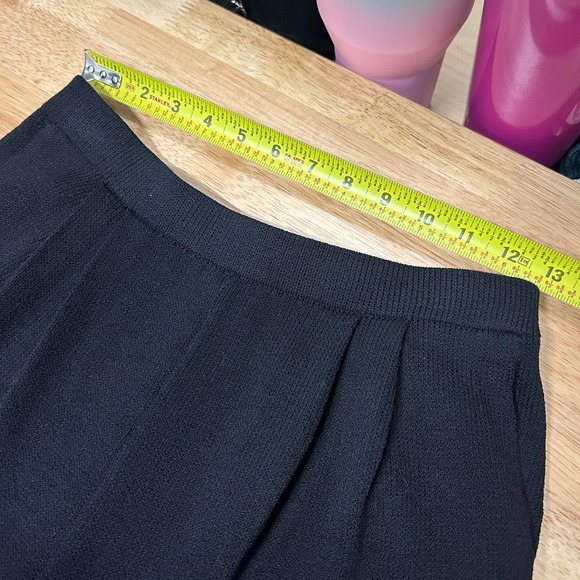 St. John Basics High Rise Elastic Waist Pleated Front Knit Trouser Pant Sz 6 - Picture 4 of 9